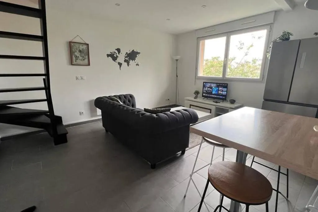 Magnifique Duplex Choisy Le Roi Avec Parking Apartment France